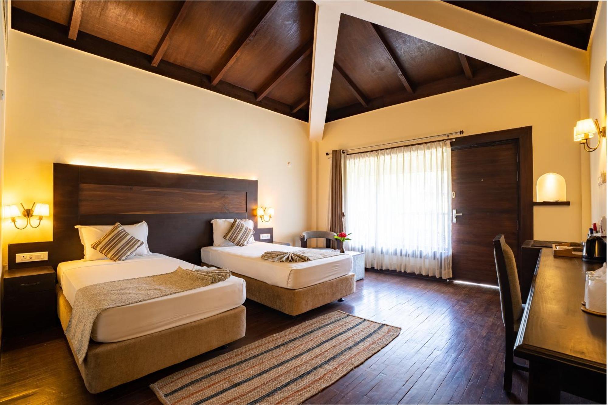 Jungle Villa Resort - Near Chitwan National Park エクステリア 写真